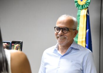 Prefeitura pagará segunda parcela do 13º aos servidores e antecipará salário de dezembro