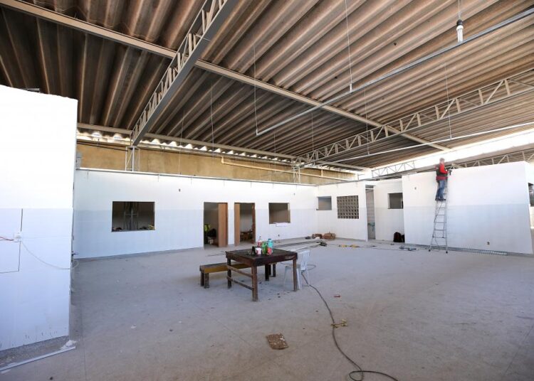 Obra de reforma do Caps do bairro Atalaia segue em ritmo acelerado