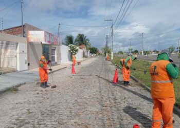 Prefeitura reforça limpeza urbana com realização de mutirões nos bairros