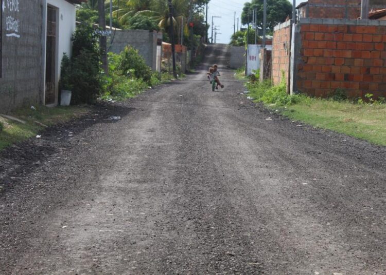 Prefeitura soluciona demanda dos moradores da rua Cruzeiro do Sul, no Robalo