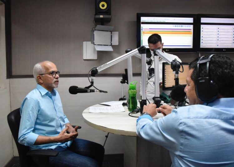 Prefeito Edvaldo anuncia pagamento dos salários dos servidores de Aracaju para quarta-feira, dia 30