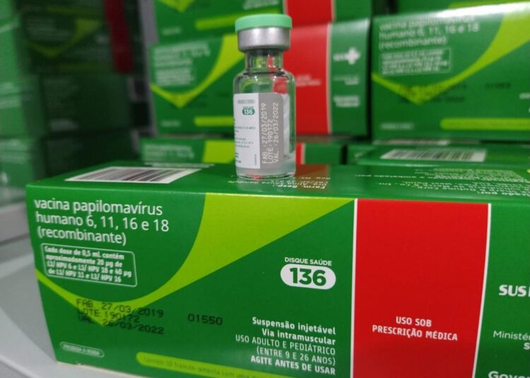 Prefeitura garante vacinação contra HPV para adolescentes de 9 a 14 anos