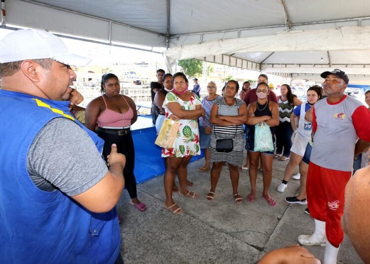 Feiras de pescados: Prefeitura conclui montagem da estrutura na região central