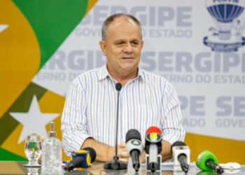 Belivaldo Chagas anuncia redução da alíquota do ICMS em 18% para os combustíveis