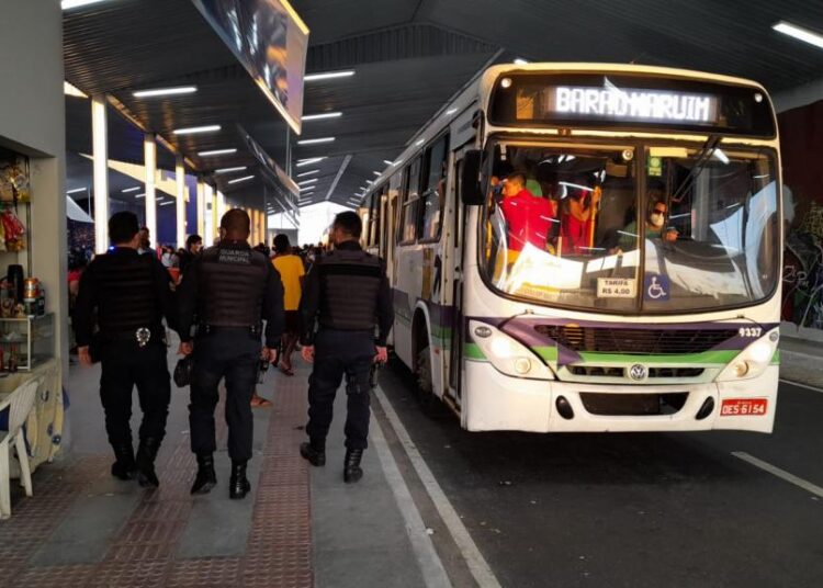 Guarda Municipal prende suspeito de furto em terminal de ônibus