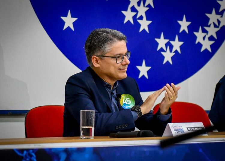 “Nossa missão é resgatar e libertar o nosso Estado, fazer a mudança verdadeira que Sergipe quer”, reforça Alessandro Vieira