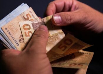 Governo do Estado inicia pagamento da folha de setembro na quarta-feira, 28Recebem nesta data aposentados e pensionistas do Estado