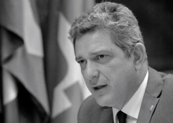 A queda de Rogério Carvalho é impressionante!