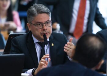 Alessandro Vieira é o único parlamentar sergipano que votou CONTRA o Orçamento Secreto