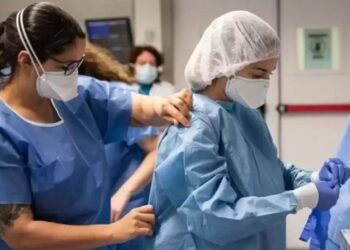 Piso salarial de enfermagem é aprovado em comissão especial da Câmara