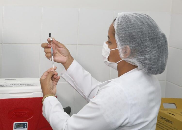 Saúde de Aracaju ofertará vacina contra covid-19 na Expo Verão 2023