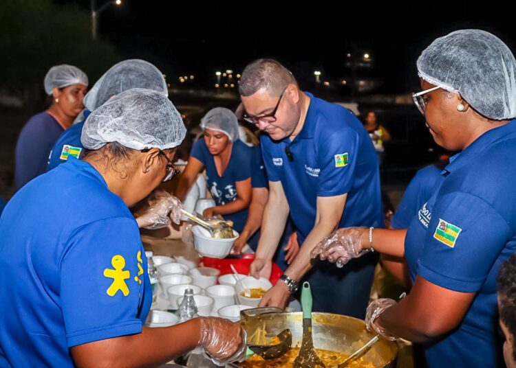 Eduardo Lima realiza Ação Solidária no 17 de Março