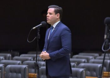 Após pressão da bancada conservadora e evangélica, Câmara retira de pauta projeto de lei com ‘Armadilha Abortista’