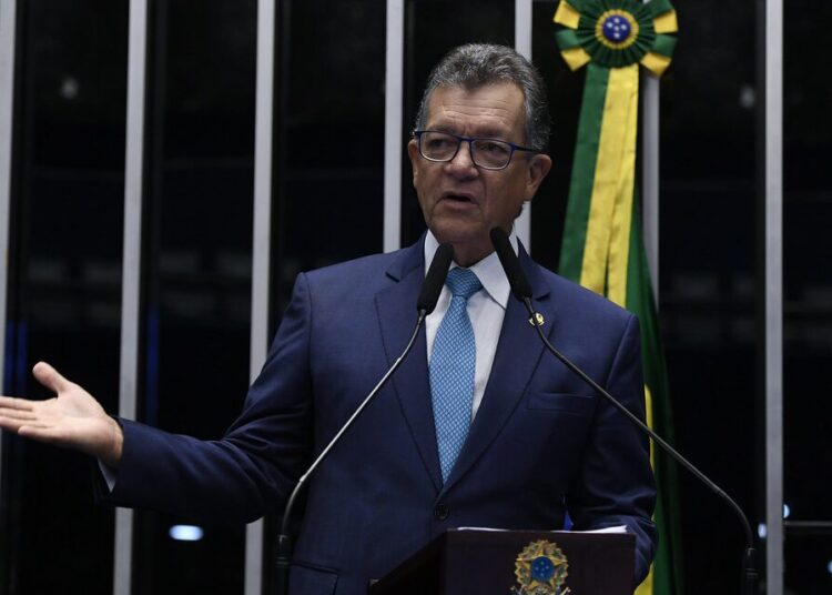 Projeto do senador Laércio pode redirecionar mais de R$ 300 milhões para a conclusão de escolas e creches