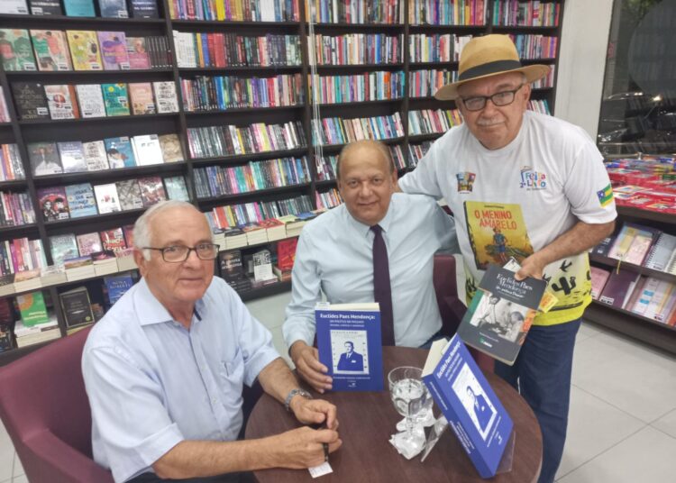 Desembargador Federal, Dr. Vladimir Souza, lança seu mais novo livro