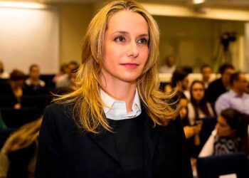 Mirem-se no exemplo daquelas mulheres