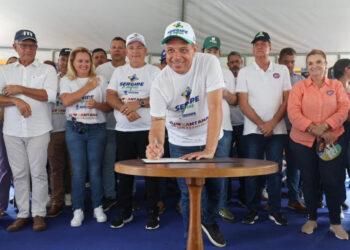 Fábio Mitidieri autoriza segunda etapa da Orla fluvial de Santana do São Francisco durante o ‘Sergipe é aqui’
