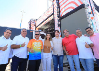 Governador Fábio Mitidieri acompanha vistoria da estrutura do Verão Sergipe 2024 na Caueira