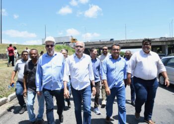 Edvaldo Nogueira autoriza obra de reestruturação da avenida Tancredo Neves na manhã desta terça-feira, 30