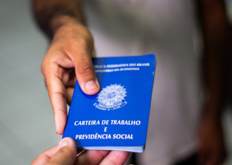 NAT divulga 59 vagas de emprego em aberto