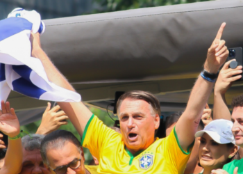 Bolsonaro nega tentativa de golpe e defende a pacificação do Brasil