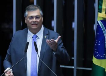 Flavio Dino toma posse no Supremo Tribunal Federal
