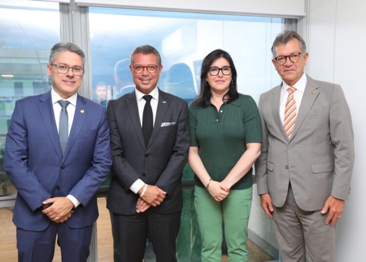 Governador Fábio Mitidieri discute projetos prioritários com a ministra Simone Tebet