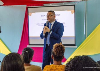 Eduardo Lima: Educando para Libertar realiza oficina de Relações Intrapessoais no Ciras