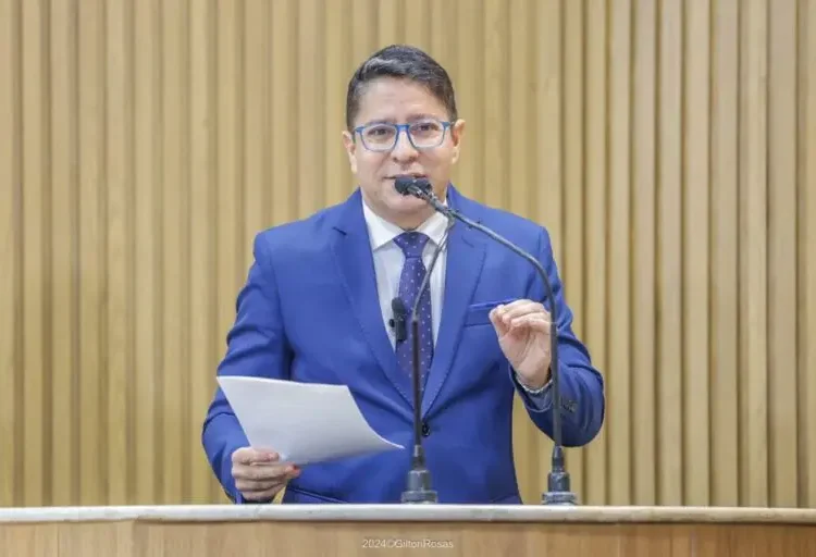 Ricardo Marques vê com preocupação quebra de sigilo telemático e telefônico da jornalista Gleice Queiroz