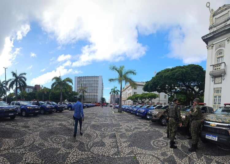 O Governo do Estado, por meio da Secretaria de Segurança Pública (SSP), entrega nesta segunda-feira, 5, armas de fogo do tipo fuzil T10 calibre 762 e reposição de veículos…