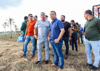 Governador Fábio Mitidieri acompanha vistoria do Verão Sergipe em Pirambu