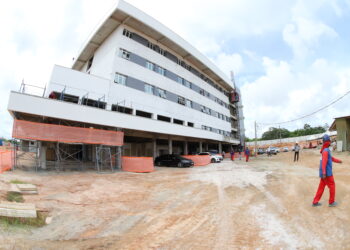 Fábio Mitidieri acompanha obras do Hospital do Câncer e visita Centro de Oncologia do Huse