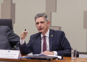 Senador Rogério Carvalho questiona atuação de órgãos ambientais em relação à Braskem