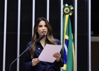 Yandra Moura defende plano de saúde custeado pela União para trabalhadores que manusearam o inseticida DDT