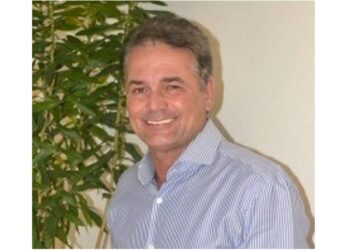 “Continuo pré-candidato e trabalhando”, esclarece Jorge Mitidieri