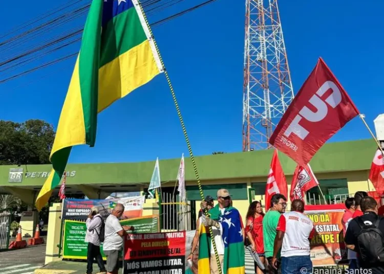 Centrais sindicais se unem para cobrar volta da Petrobras a Sergipe