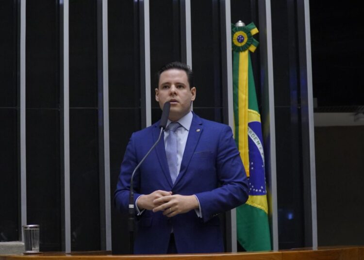 Rodrigo Valadares, membro da Comissão de Segurança Pública, critica saída temporária de Alexandre Nardoni