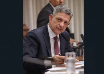 Senador Rogério Carvalho critica hipocrisia da extrema direita em debate sobre criminalização de porte e posse de drogas