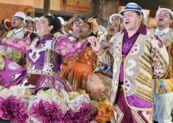 Retomada da Segundona do Turista na Rua São João incentiva tradição do forró e geração de renda para sergipanos