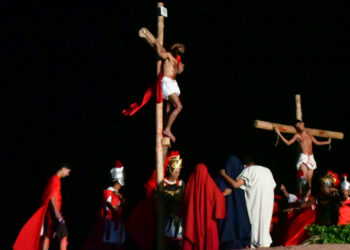 População elogia programação do segundo dia de Vila da Páscoa Iluminada