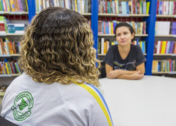 Programa Acolher oferece suporte integral à comunidade escolar da rede estadual