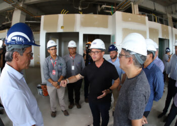 Fábio Mitidieri acompanha obras do Hospital do Câncer e visita Centro de Oncologia do Huse
