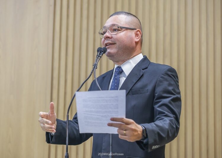 Eduardo Lima chama a atenção para o aumento da mortalidade infantil em Sergipe