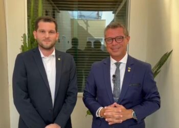 Governador confirma obras de recapeamento asfáltico e reforma de estádio em Itabi