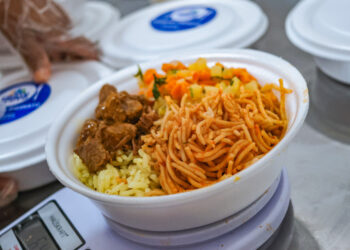 Prato do Povo chega à marca de 115 mil refeições entregues