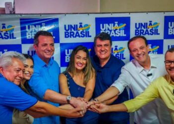 Misael abre mão de disputa e Dr. Cristóvão será vice de André Graça