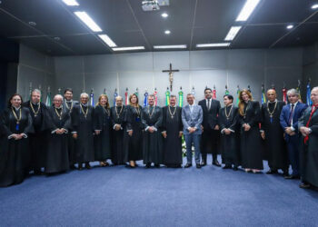 Governador Fábio Mitidieri participa de posse do desembargador José Pereira Neto no TJSE