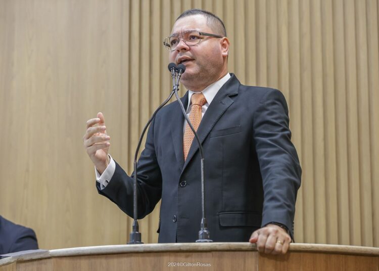 Eduardo Lima chama a atenção dos Cras dos bairros Porto D’antas e Coqueiral