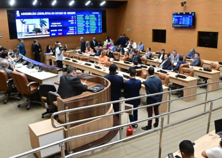 Aprovado projeto que garante isenção de ICMS para transferências de mercadorias entre estabelecimentos do mesmo contribuinte