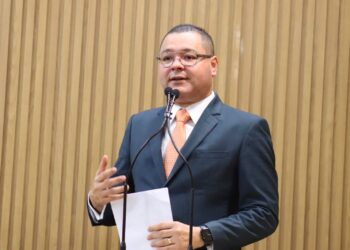 Eduardo Lima pede para pessoas doarem sangue durante os festejos juninos